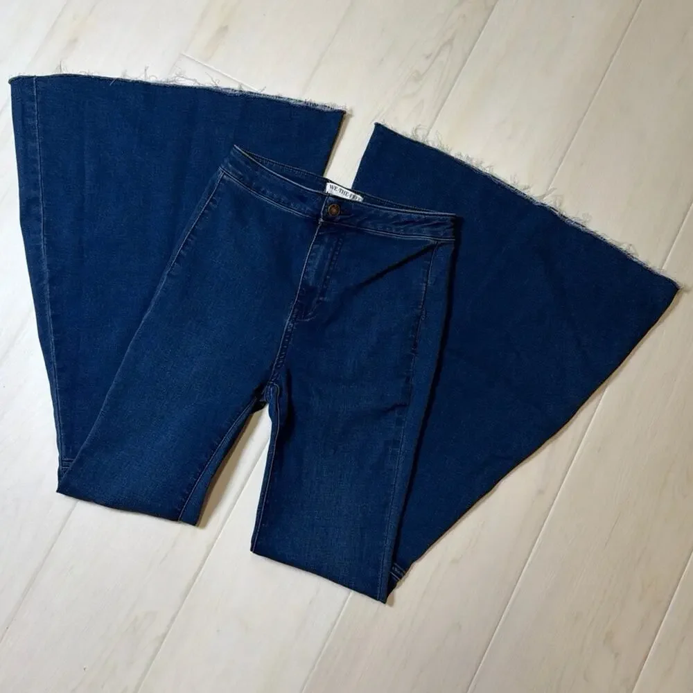 Free People Just Float on Flare Jeans - Picture 4 of 8